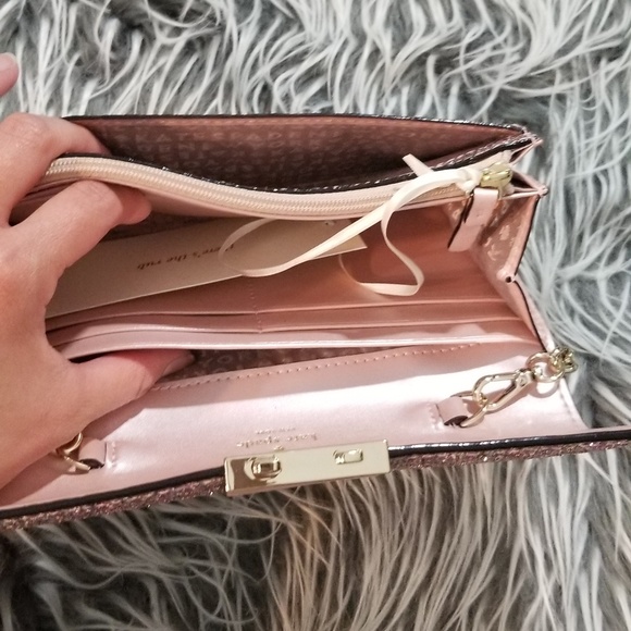 🍒NEW🍒 KATE SPADE PINK BLING WRISTLET WALLET - Picture 4 of 6